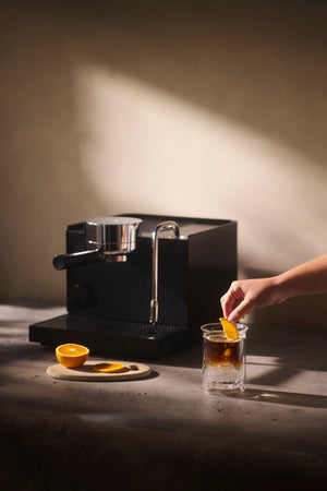 Pákový kávovar na espresso Series 1 – čierny