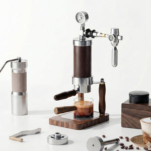 Aleman Nomad Hybrid Prenosný Espresso Stroj | Ručný Kľukový a Pneumatický 2-v-1